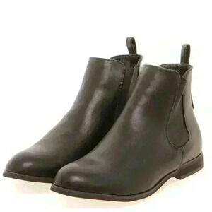 Bebo by Nasty Gal Alice Brown PU Elastic Panel Flat Chelsea Boot Boots